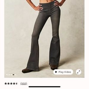 Free People Pull on Penny Flare Jean. size 28